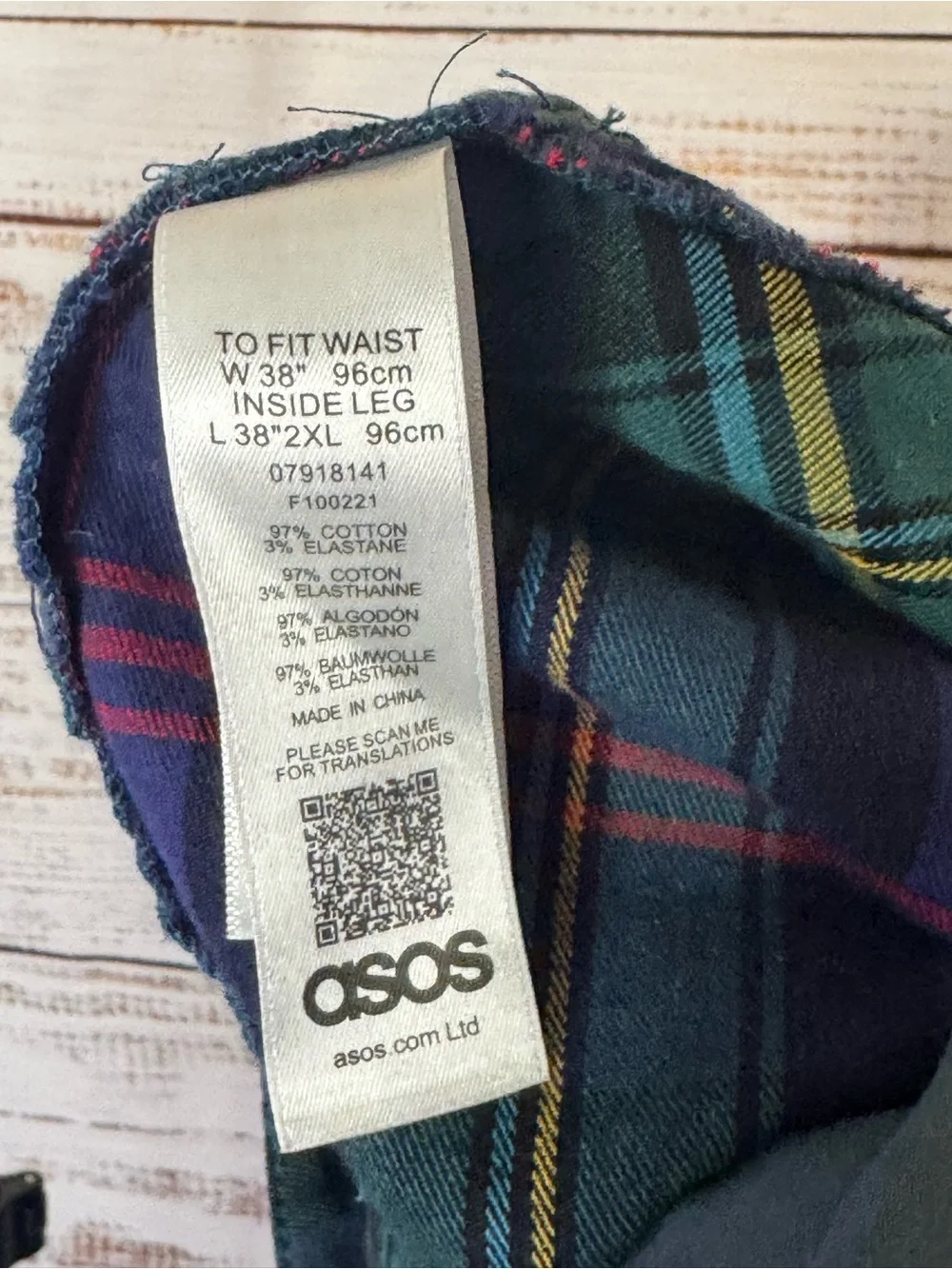 ASOS size 38 men’s Green Blue yellow red Plaid Slim Trousers